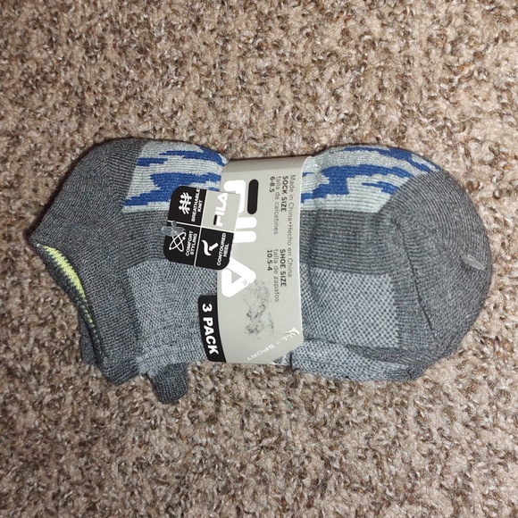FILA 3 Pack Gray Socks NWT - Picture 1 of 4